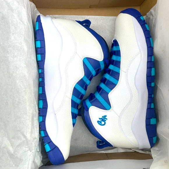 🔥🔥AIR JORDAN 10 CHARLOTTE🔥🔥 - Picture 2 of 7